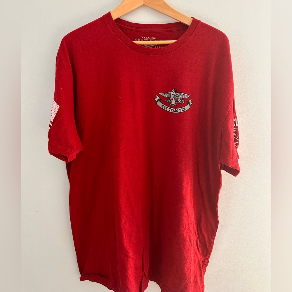 Club Grunt Style men’s red XXL ELF Team Six tee